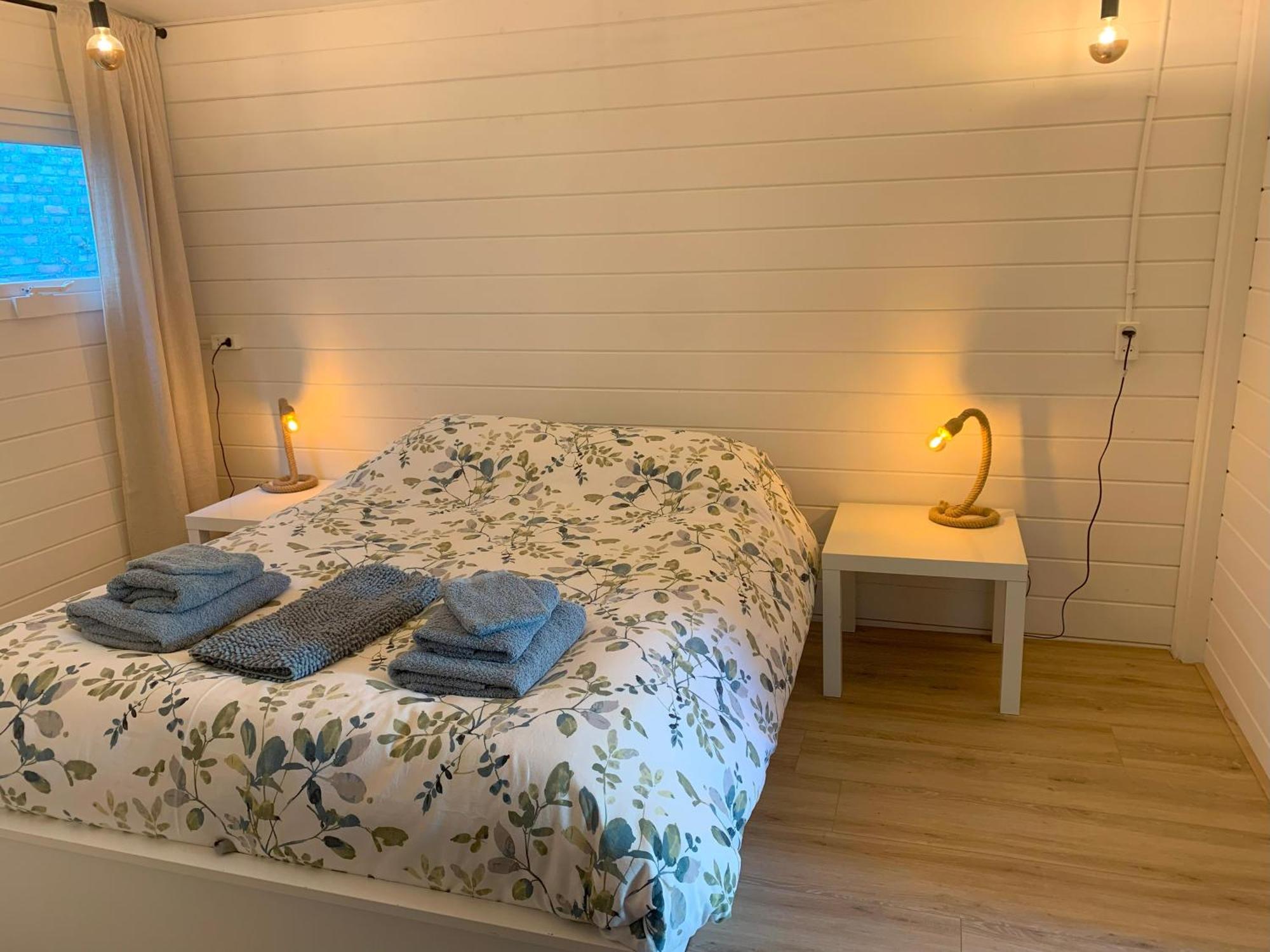 Tiny House Tussen De Grachten สเนก ภายนอก รูปภาพ